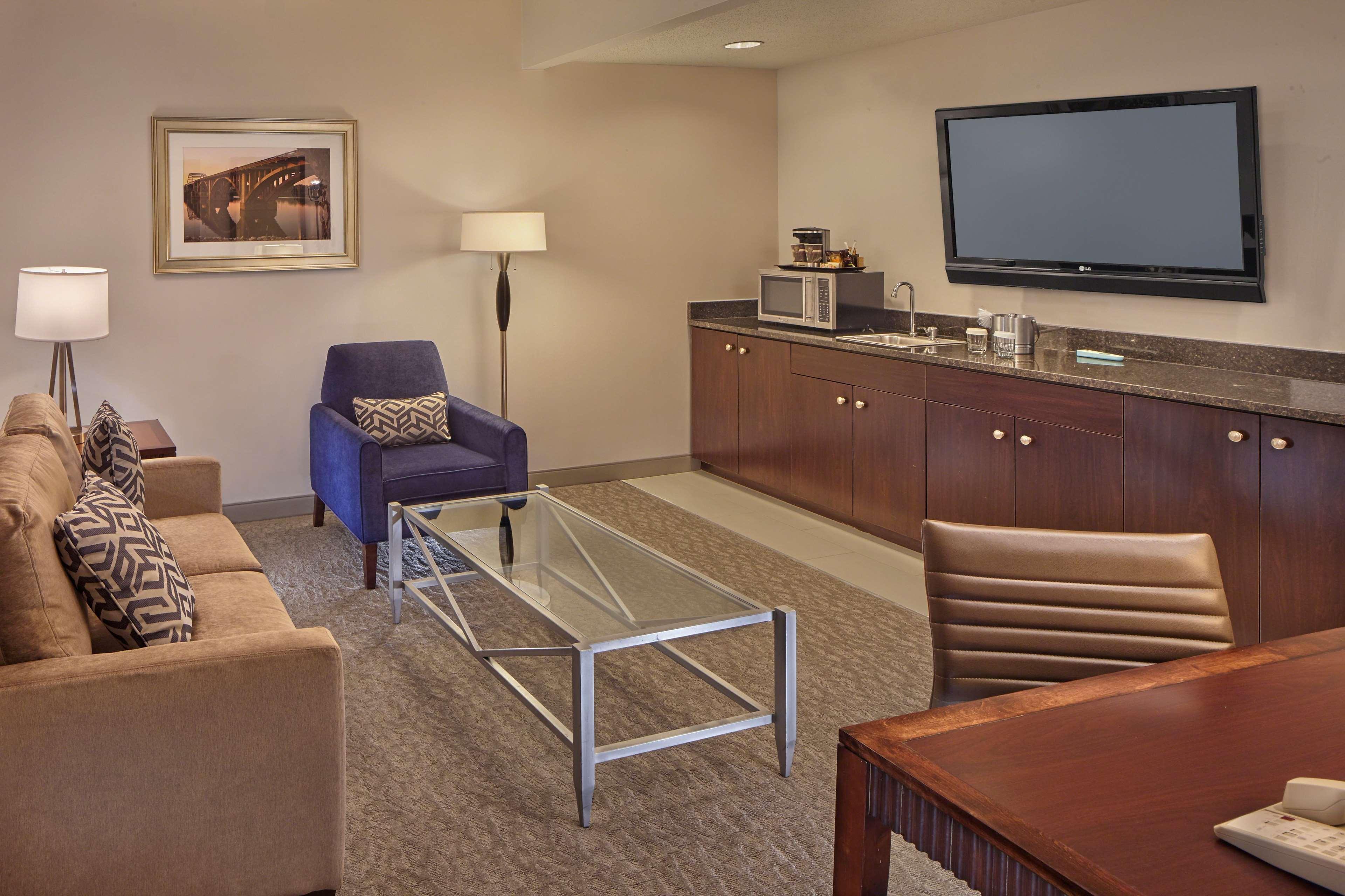 Doubletree By Hilton Little Rock Hotel Ngoại thất bức ảnh