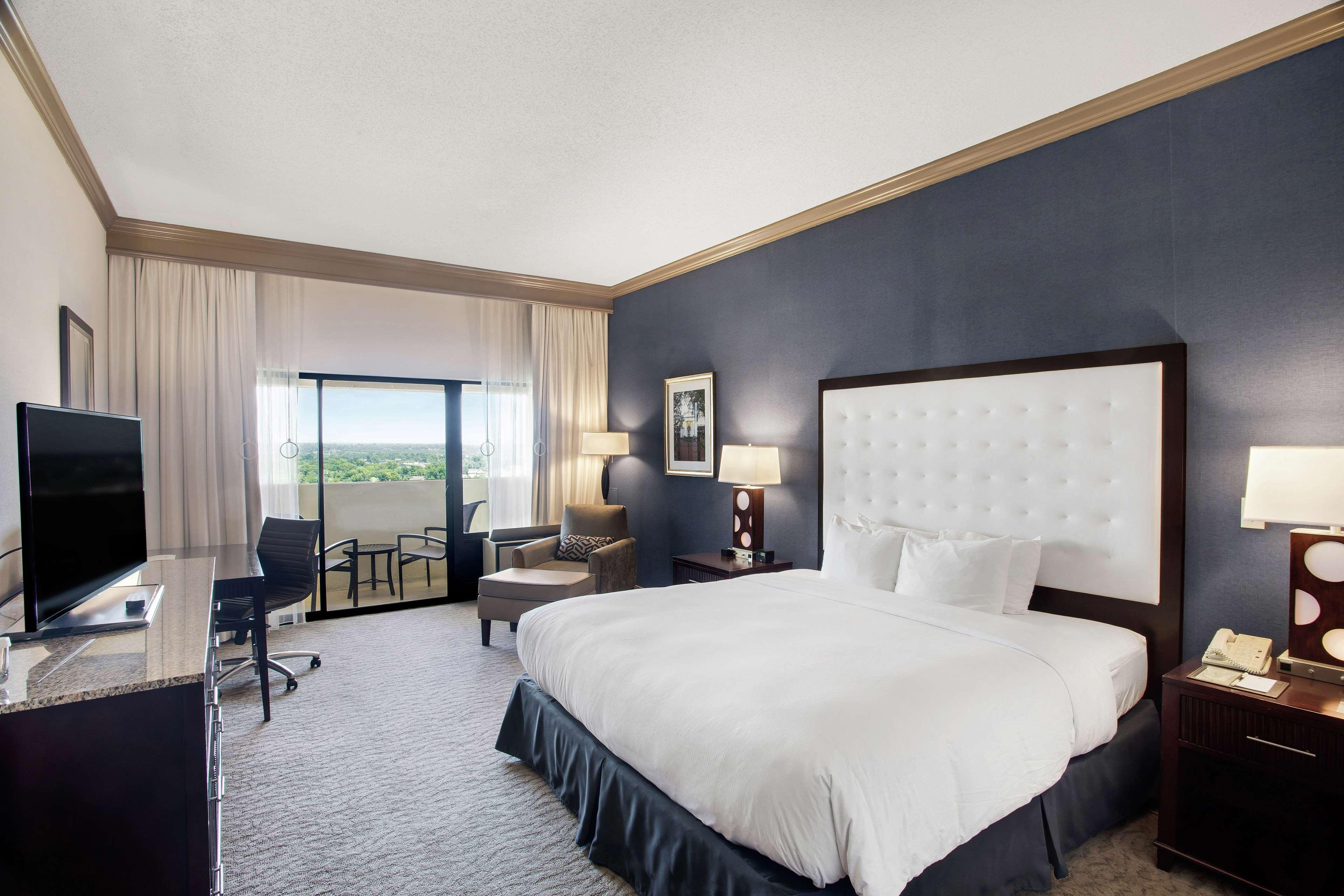 Doubletree By Hilton Little Rock Hotel Ngoại thất bức ảnh