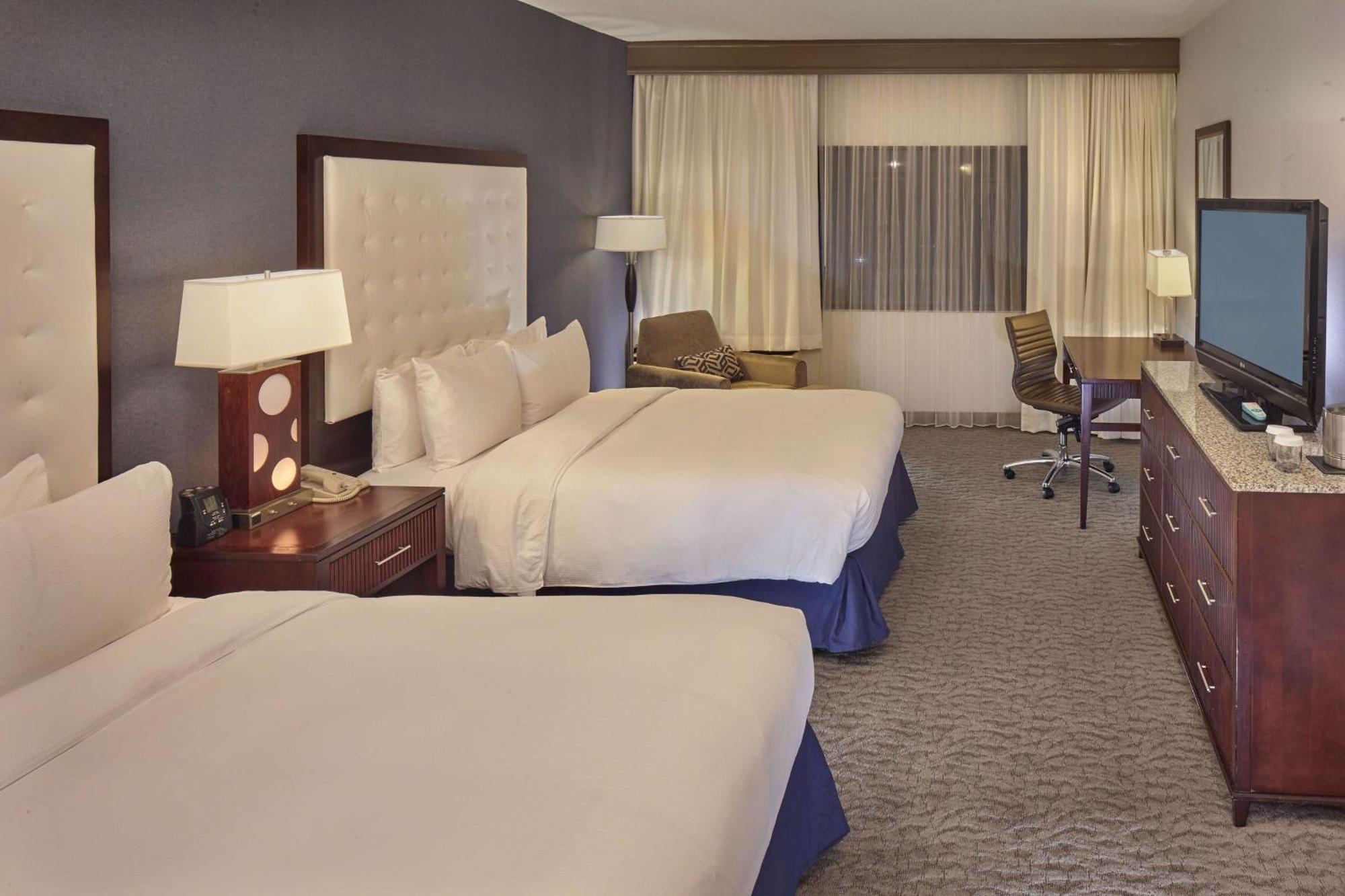 Doubletree By Hilton Little Rock Hotel Ngoại thất bức ảnh