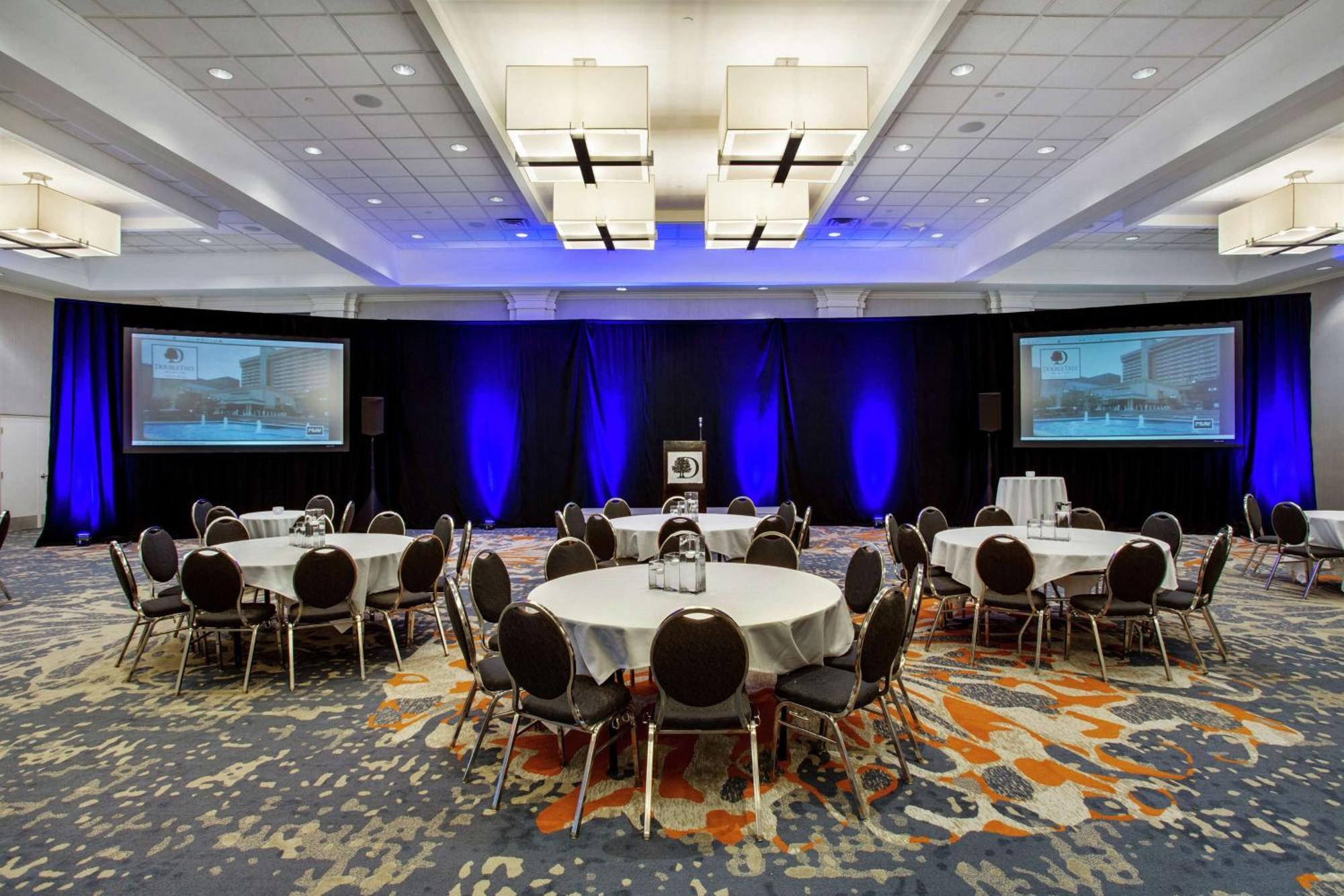 Doubletree By Hilton Little Rock Hotel Ngoại thất bức ảnh